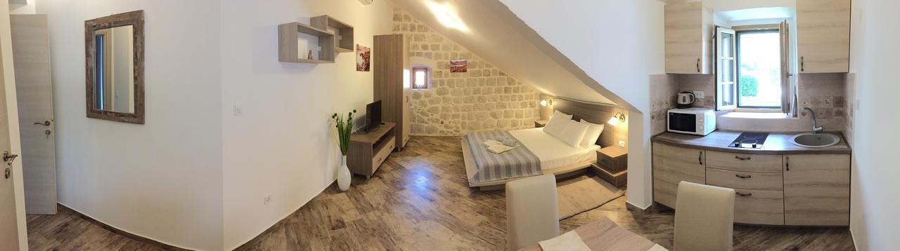 Apartment Radimiri Kotor Luaran gambar