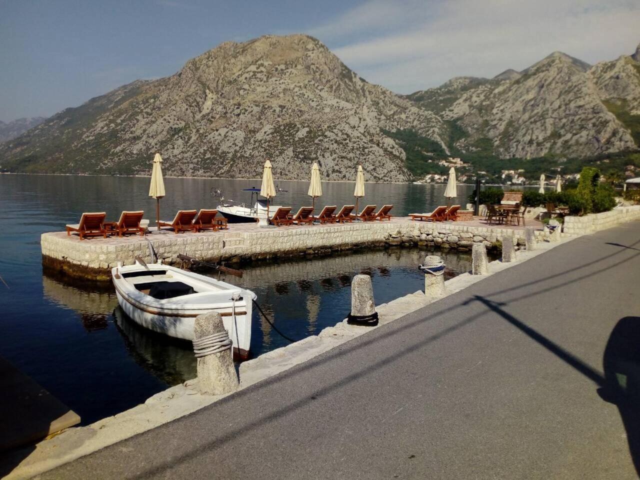 Apartment Radimiri Kotor Luaran gambar
